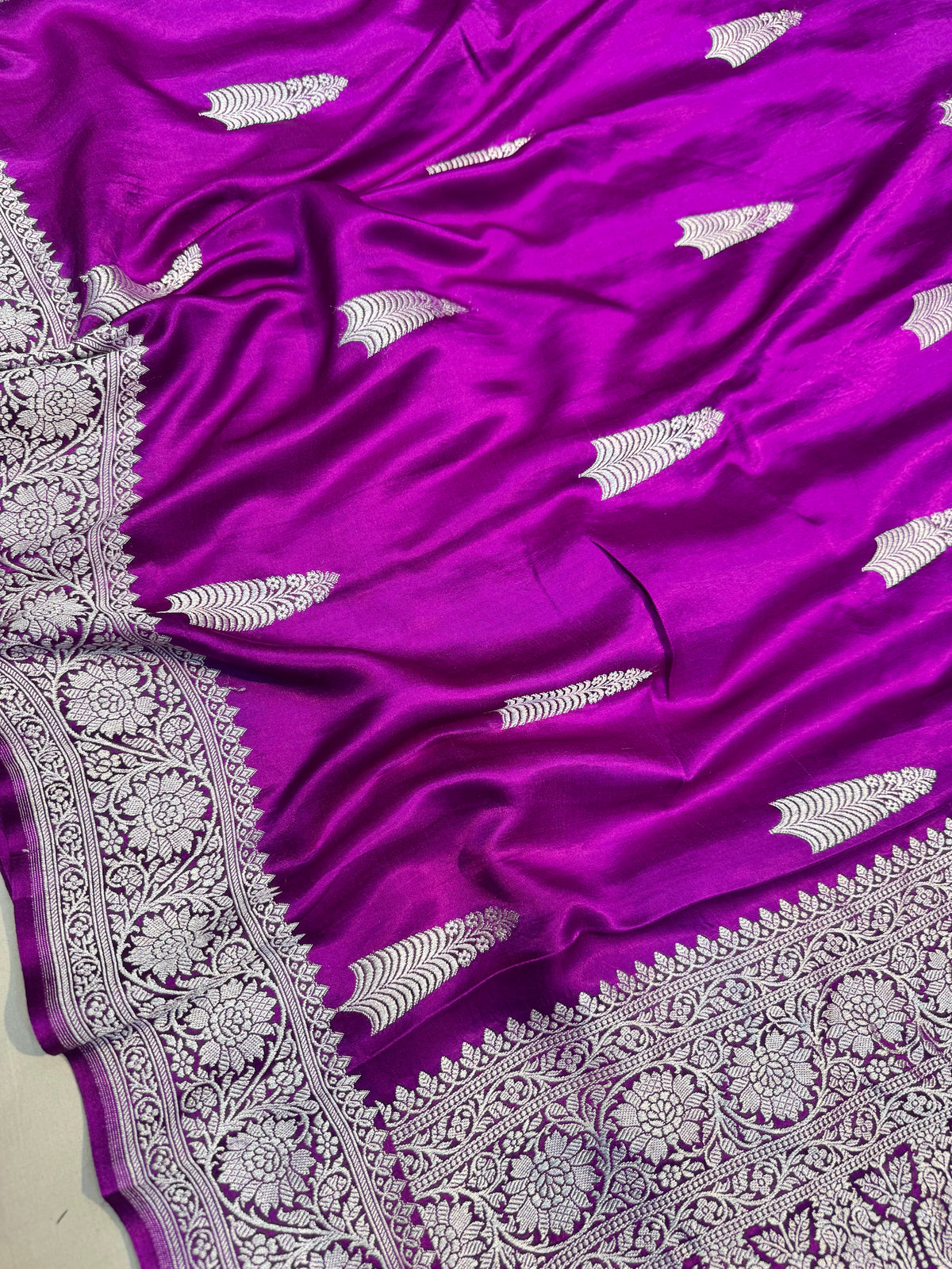 Magenta Purple Soft Banarasi Pure Mashru Silk Saree