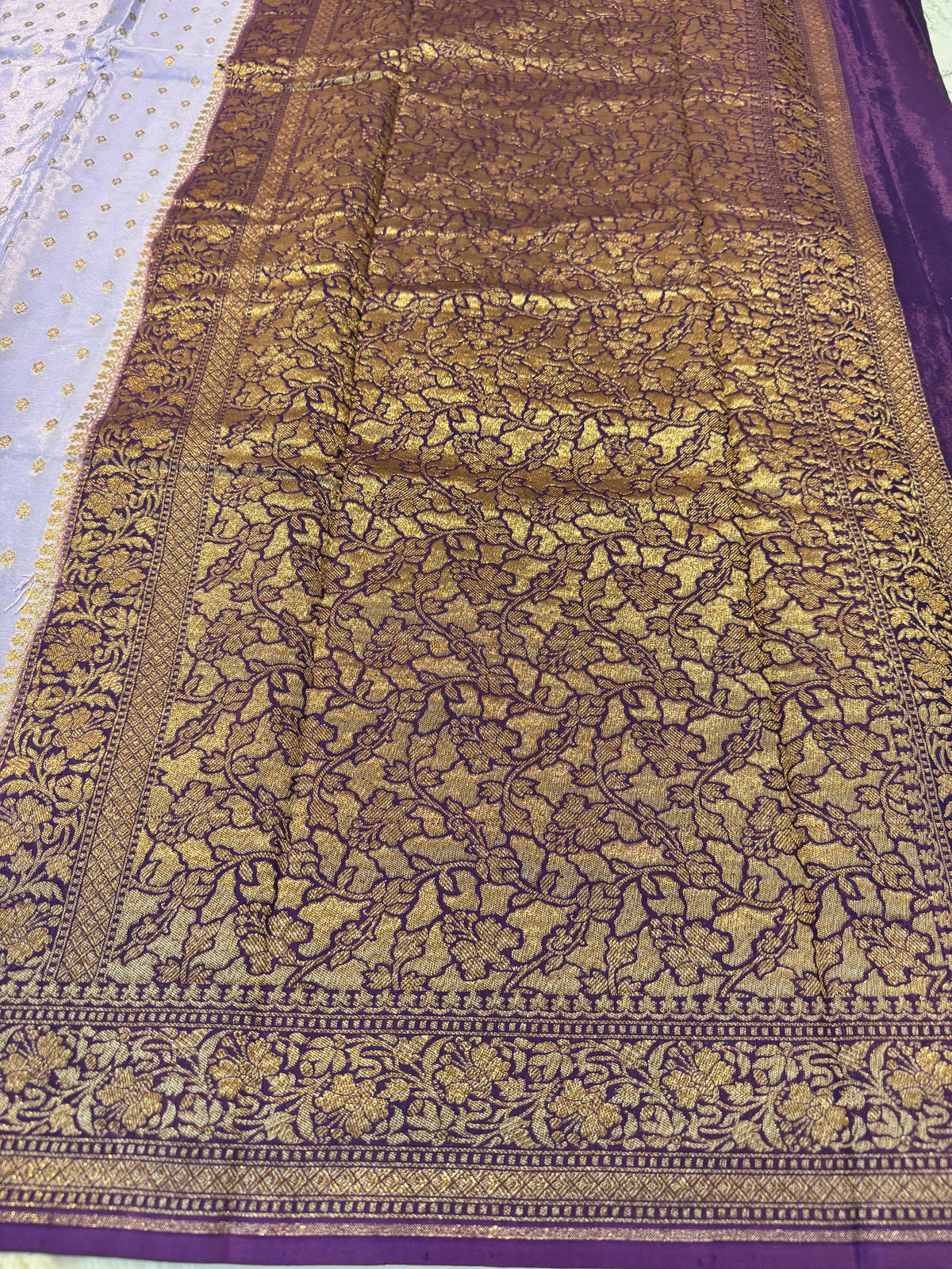 Lavender Booti Handloom Banarasi Chiffon Crape Silk Saree