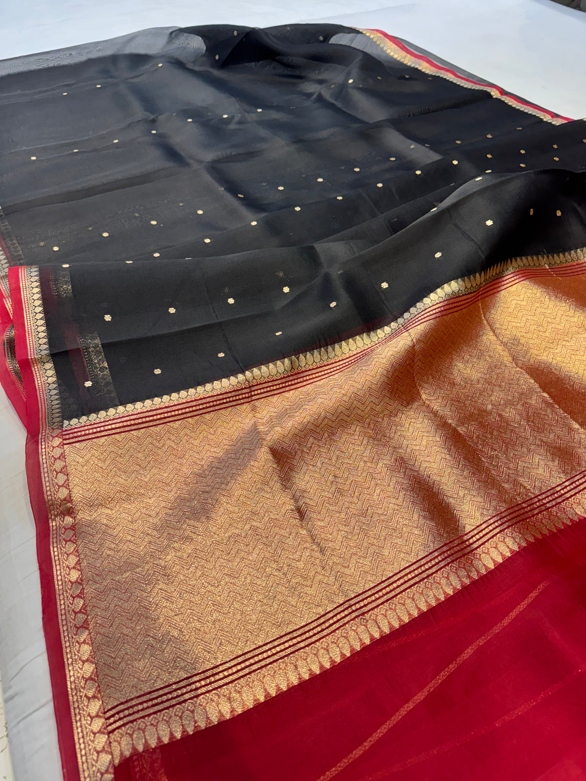Black Booti Handlloom Banarasi Kora Silk Saree