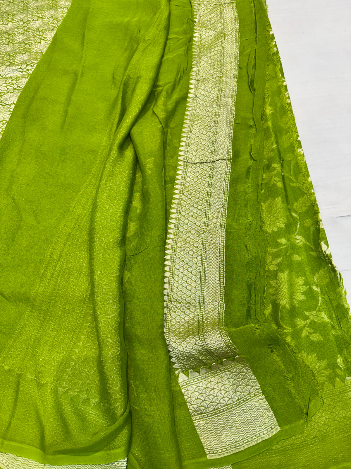 Green Handloom Banarasi Pure Khaddi Georgette Silk Saree
