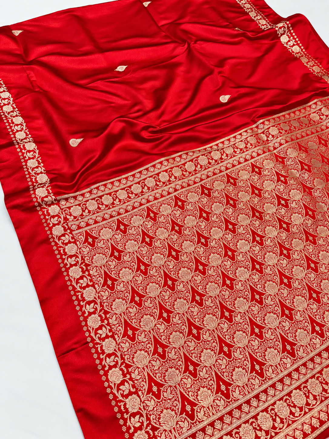 Red Buti Handloom Banarasi Mashru Silk Saree