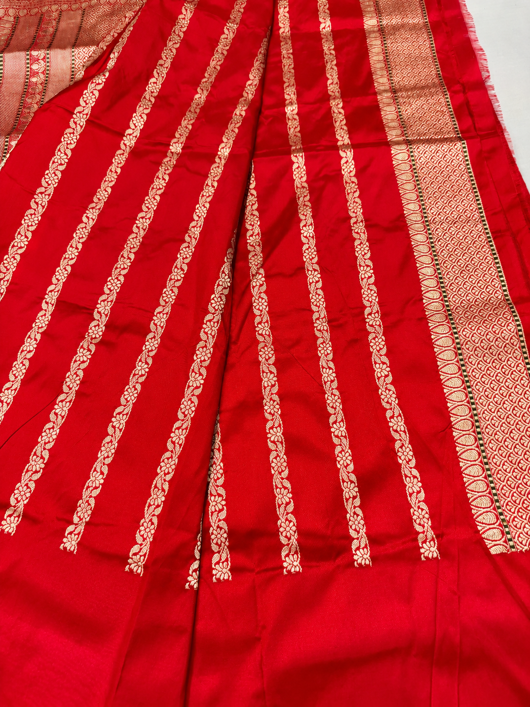 Red Big Border Handloom Banarasi Pure Katan Silk Saree