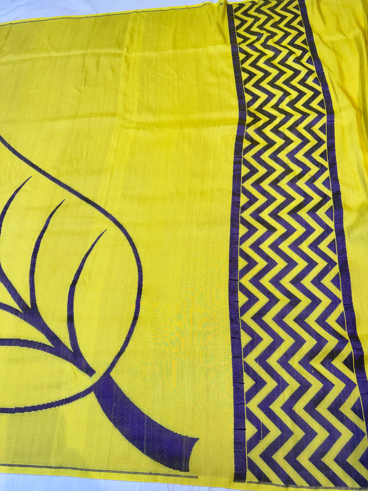 Yellow Handloom Banarasi Tasser Georgette Silk Saree