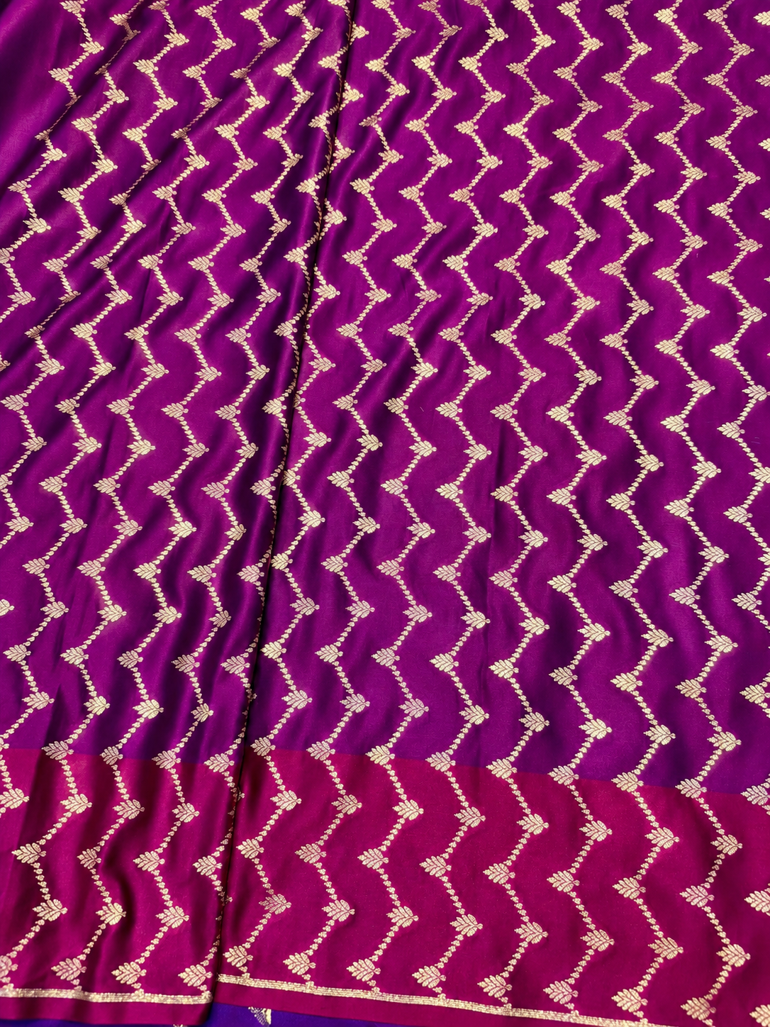 Deep Purple Sona Rupa Buti Handloom Banarasi Mashru Silk Saree