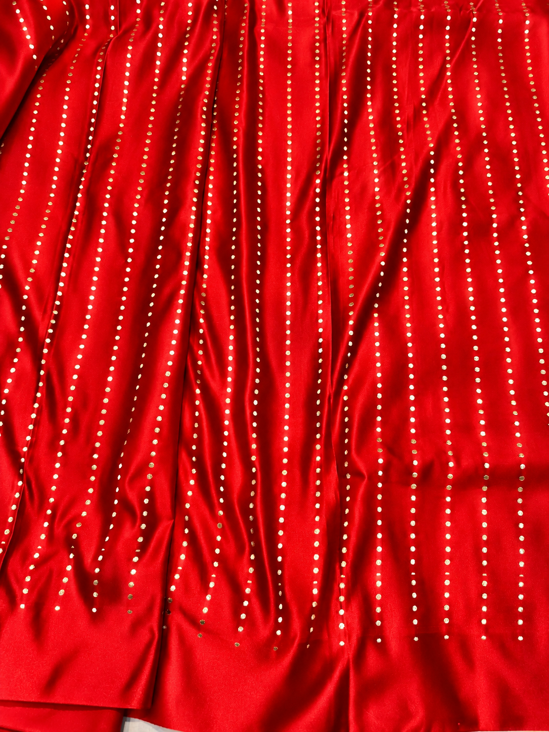 Red Buti Handloom Banarasi Mashru Silk Saree