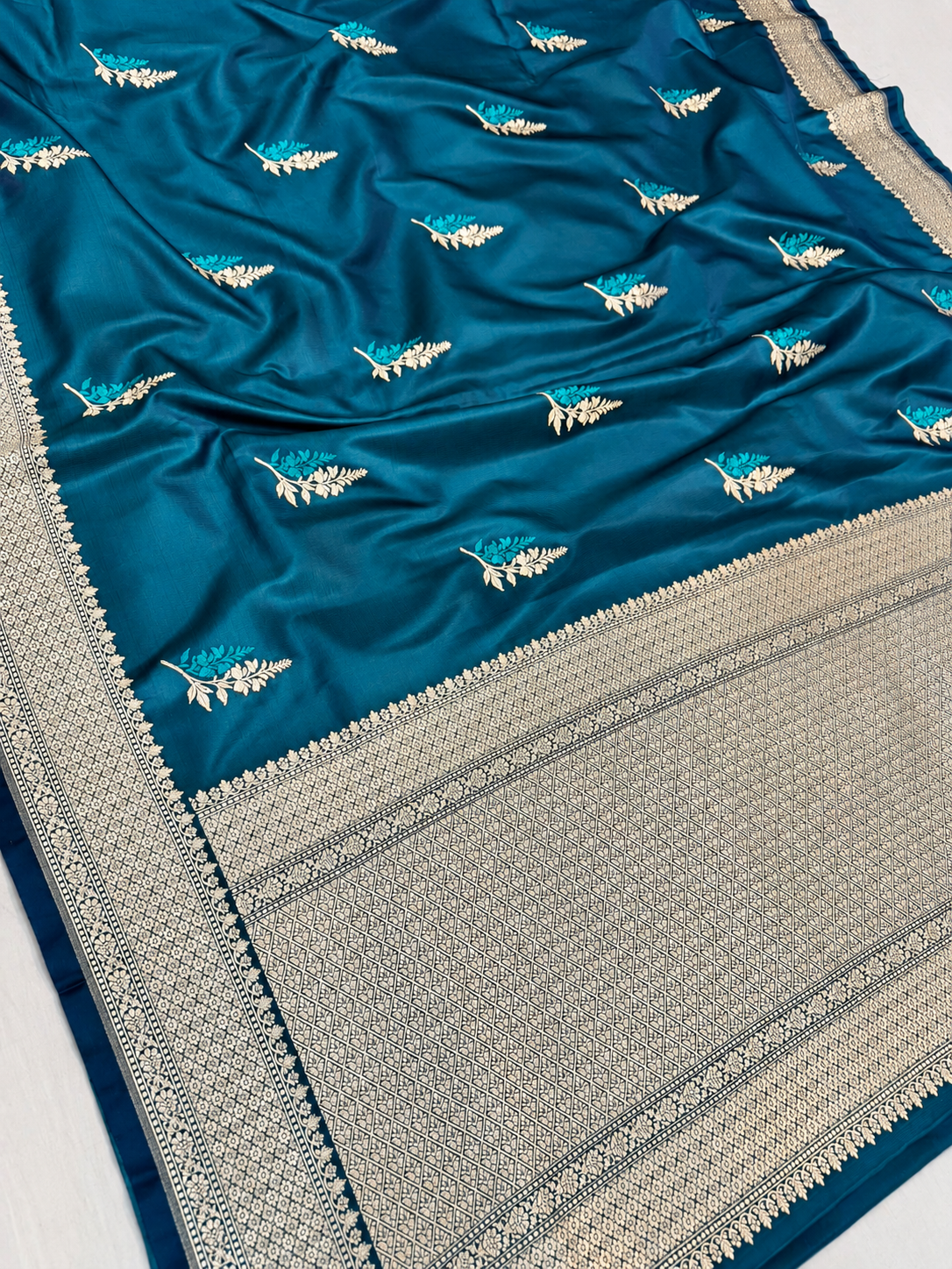 Teal Blue Resham Buta Handloom Banarasi Mashru Silk Saree
